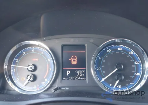 2017 Toyota Corolla Le z USA, uszkodzony, nr VIN 5YFBURHE2HP619766